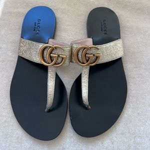 NEW Gucci Flip Flops, Gold, Size 36